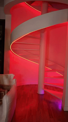 img548.gif